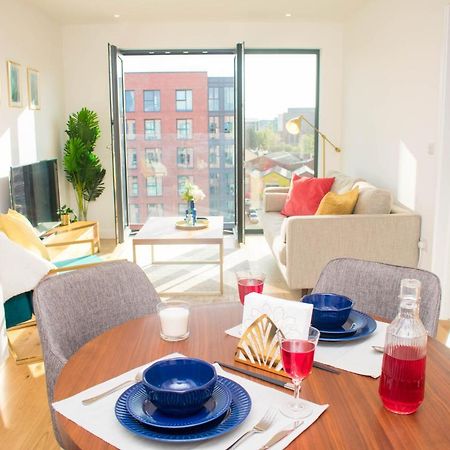 Exoticstay Apartments - Ultra Luxe Top Floor Suite - City Centre Apartment With Cube View - Smart 4K Tv With Ultrafast Wifi & Netflix Birmingham Bagian luar foto