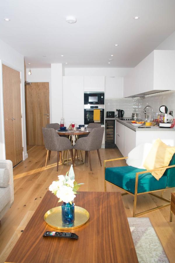 Exoticstay Apartments - Ultra Luxe Top Floor Suite - City Centre Apartment With Cube View - Smart 4K Tv With Ultrafast Wifi & Netflix Birmingham Bagian luar foto