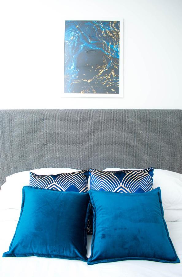 Exoticstay Apartments - Ultra Luxe Top Floor Suite - City Centre Apartment With Cube View - Smart 4K Tv With Ultrafast Wifi & Netflix Birmingham Bagian luar foto
